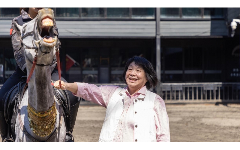 著名作家畢淑敏：新疆古生態(tài)園，值得來！