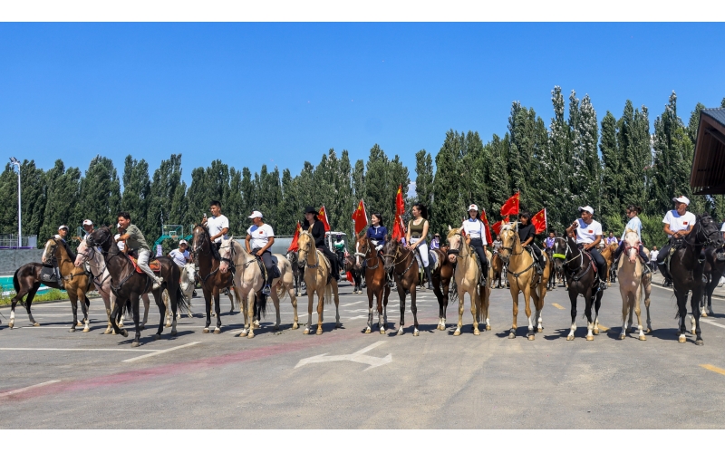 伊犁霍城縣晃晃村